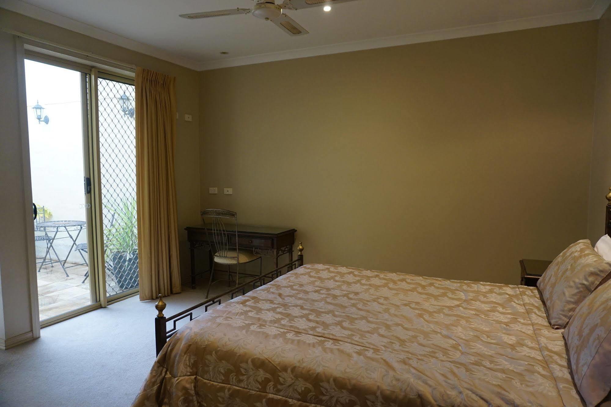 Aparthotel Acacia Terraces Echuca Esterno foto